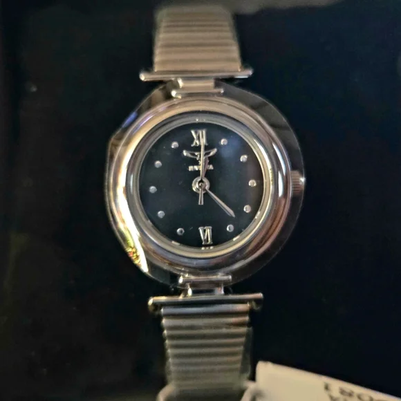 Invicta Celestial I by Invicta Women display picture 1